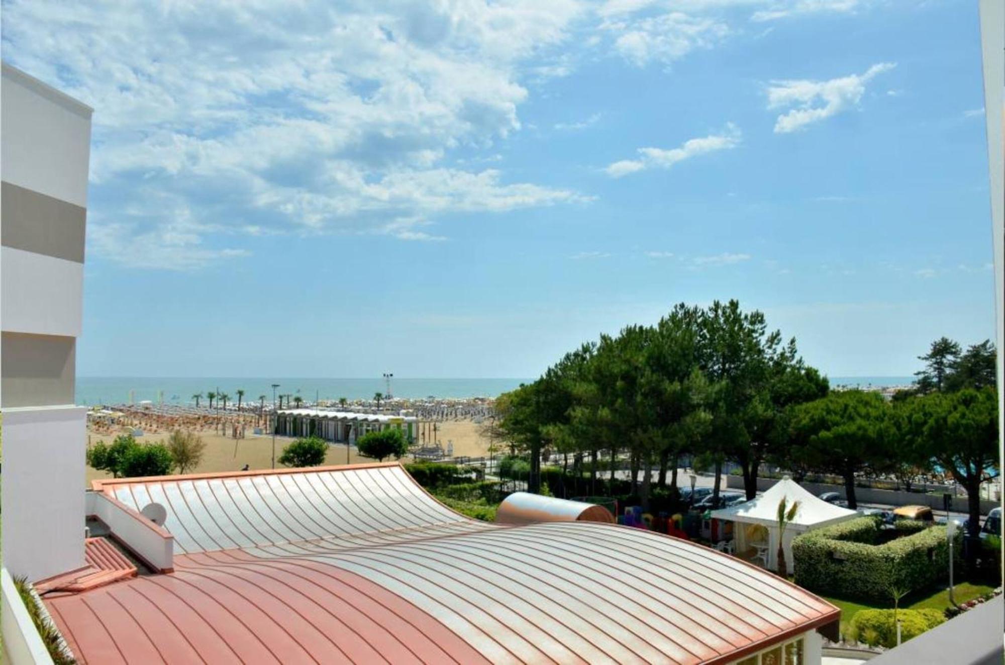 Charming With Terrace By The Sea Apartment *