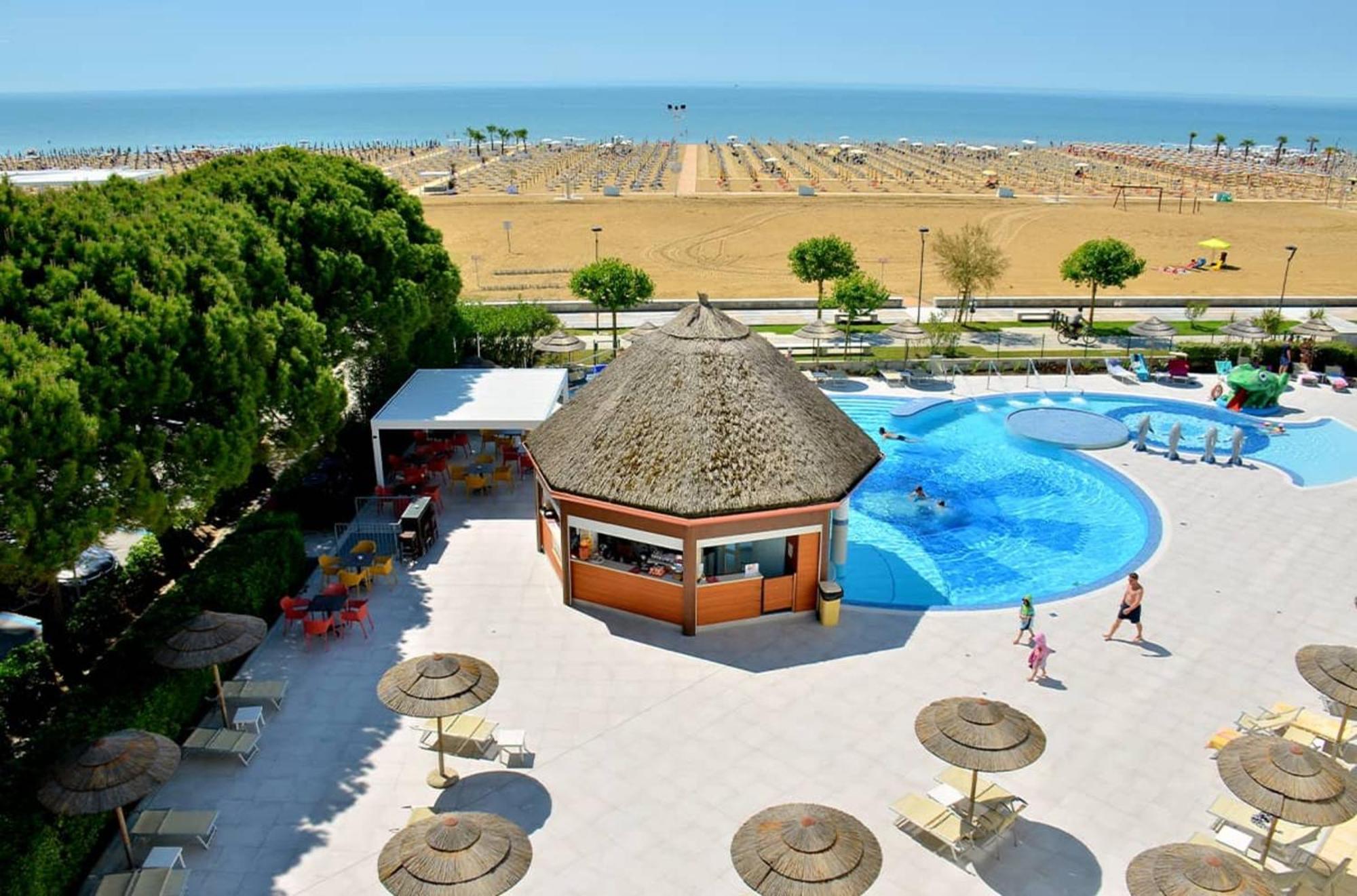Charming With Terrace By The Sea
